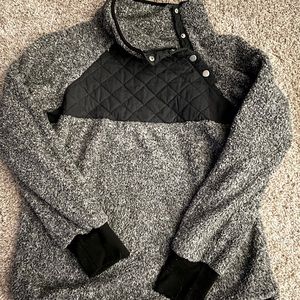 Comfy Pullover 🤍🖤